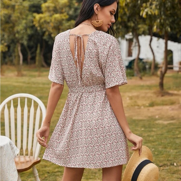 Small floral sundress - Picture 2 of 3